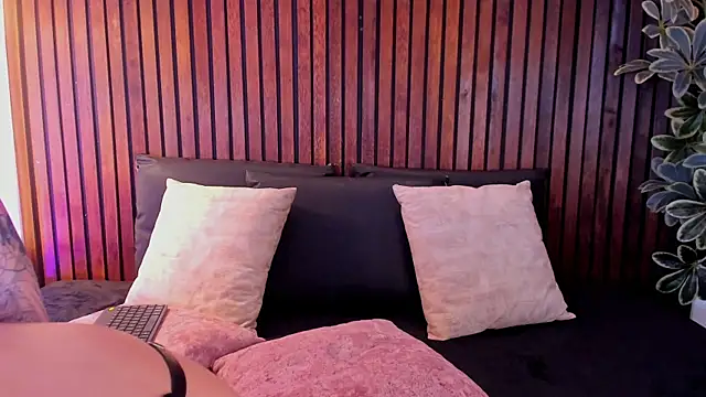 Czat XXX na żywo – SharonLyn_