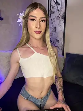 Show modela Alana_Stone na web-kameri