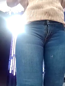 Naile_mathura 现场XXX聊天