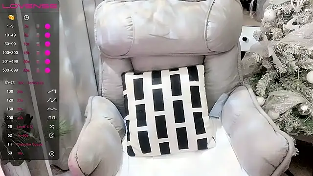 Monica-666888- Show Webcam