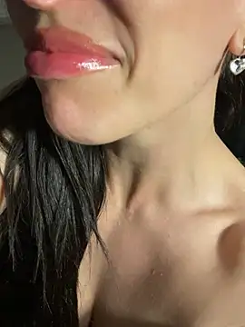 Chat XXX en directo de JolieBee