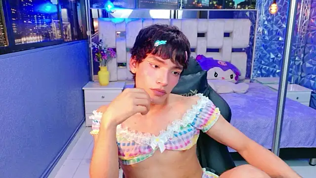 AlecciaNova 现场XXX聊天