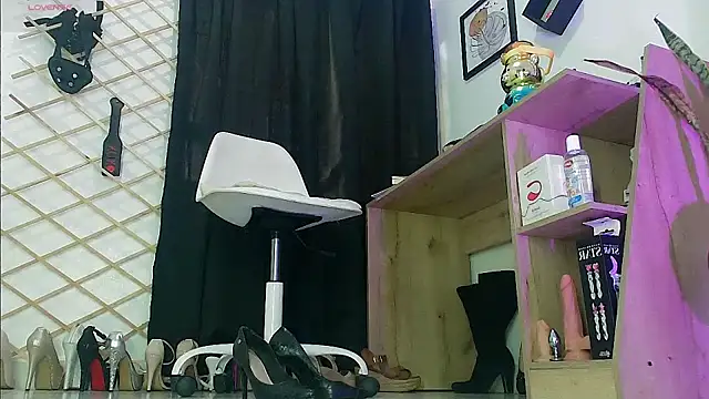 myla_sarah's Live XXX Chat