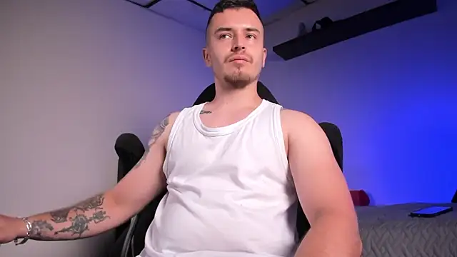 james_connor2 live XXX chat