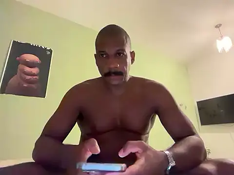 VHugoE – webcam-show