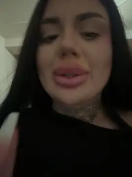 ShadowSweety élő XXX-chatje