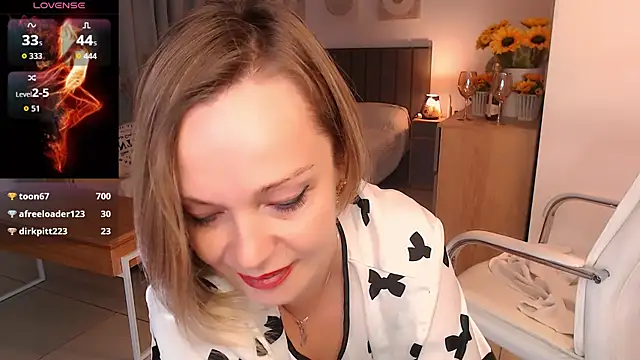 Tilly_Eliot élő XXX-chatje