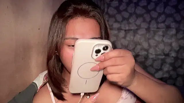 Exotic_alyssa69 Adlı Modelin Canlı XXX Sohbeti