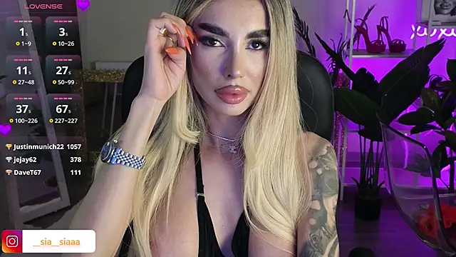 ArianaArianna 在線直播表演