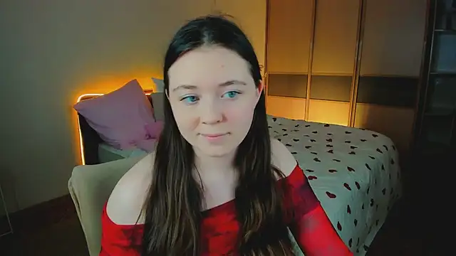 AlluringLookk: онлайн-секс-чат