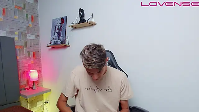 flaquito___'s Live XXX Chat