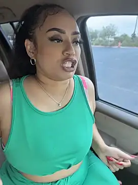 CarmelaAnthony: διαδικτυακό σόου στην κάμερα