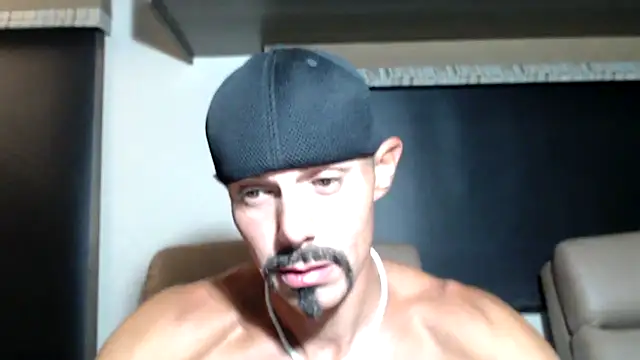 ThickD2C Show Webcam