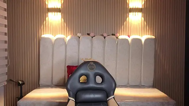 _Mia_Evans_1's Live XXX Chat