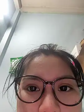 Halley18z 在線直播表演