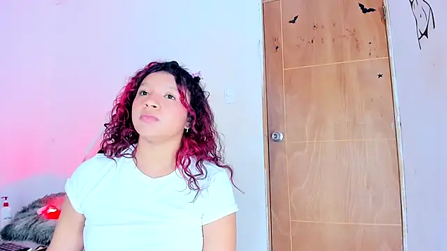 Emily_Coper18 Live XXX Chat