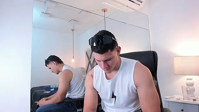 Chriss_Diamond élő XXX-chatje