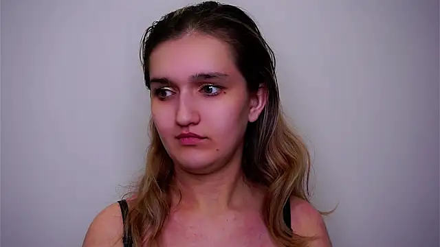 ThaliaNebel 现场XXX聊天