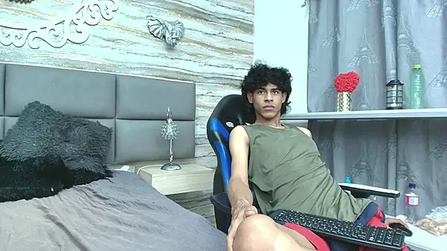 Zayn_Fox32 webcam show