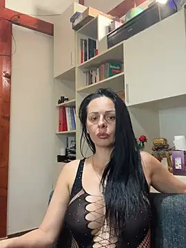 Chatroom XXX en direct de MiriamDelyn