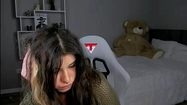 AnoraDarkのライブXXXチャット