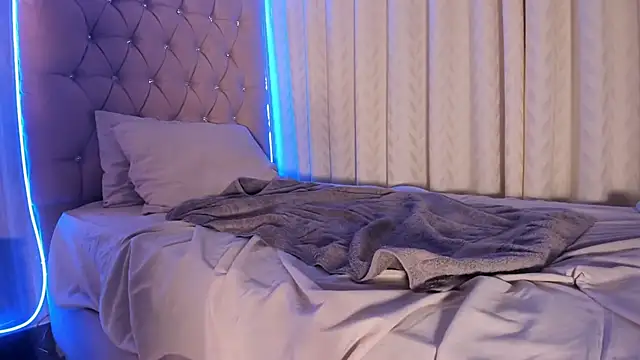 Pertunjukan Kamera Web Maddyluxe