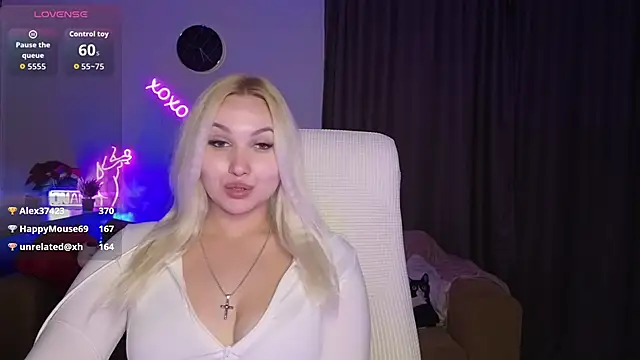 adrelaxina's Live XXX Chat