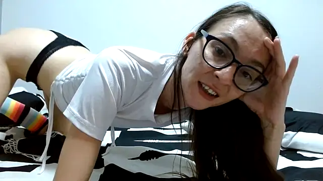 Chat +18 de Sonyasays ao vivo