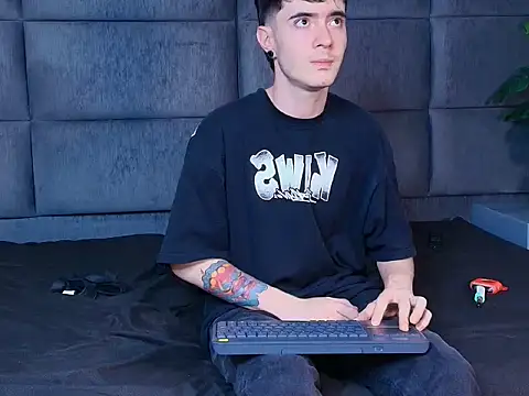 lio____ élő XXX-chatje