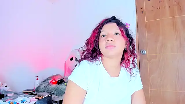 Emily_Coper18 现场XXX聊天