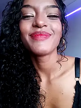 Aphrodite-777 লাইভ XXX চ্যাট