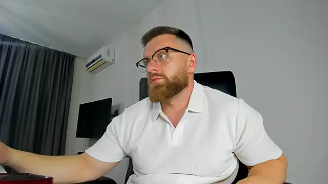 Онлайн чат XXX Findom_guy