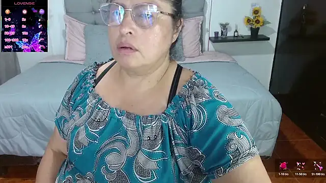 Chat +18 de Keyla01_ ao vivo