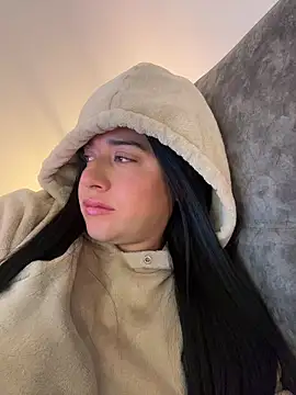 Chat +18 de KallyMyller1 ao vivo