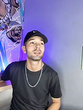 Ian_Valenti Live XXX-chat