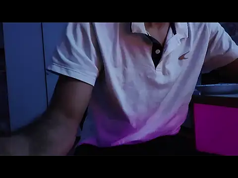 NotEEGamer élő XXX-chatje