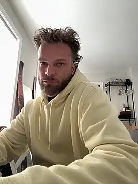 Pokazy przed kamerką – guyatwork16