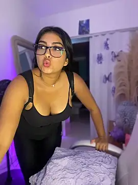 Chatroom XXX en direct de NatashaBrown12