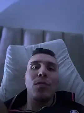 Онлайн чат XXX adam-rivera