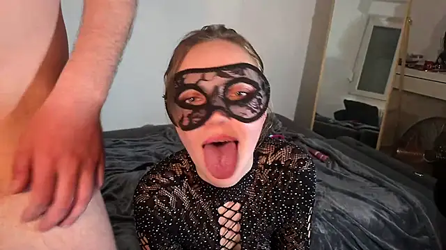 Chat +18 de BunnyMeetsDilf ao vivo