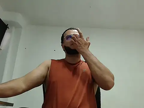 Онлайн чат XXX Masterboy00