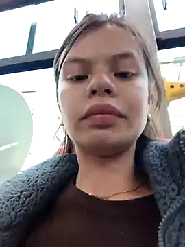 _Isabella-7 Adlı Modelin Canlı XXX Sohbeti