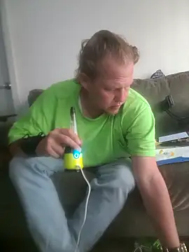 yourMasterisBoredn Live XXX chat