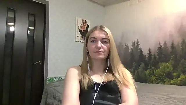 XXX chat uživo modela CandyOLimeX