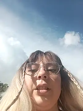 madelaine- Adlı Modelin Canlı XXX Sohbeti