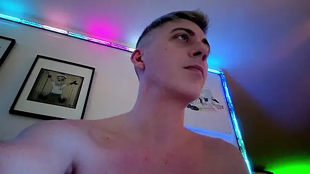 1Hugo1 élő XXX-chatje