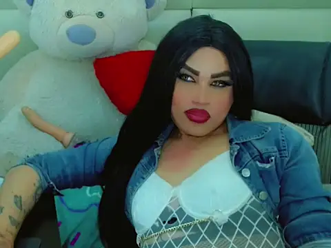 NharaBigCock Live XXX-Chat