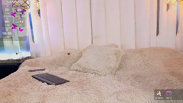 Megan_Do_Santos Show in webcam