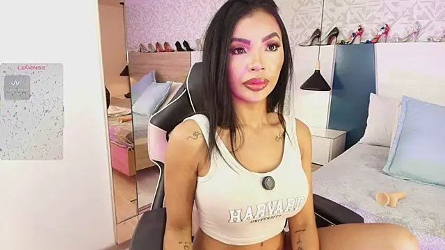 Chat +18 de veronikali ao vivo