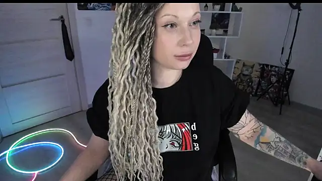 HoneySallyMoore's Live XXX Chat